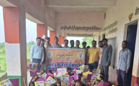 विद्यालयों में मुस्कान लाया ‘हेल्प टू स्माइल’ का सेवा अभियान